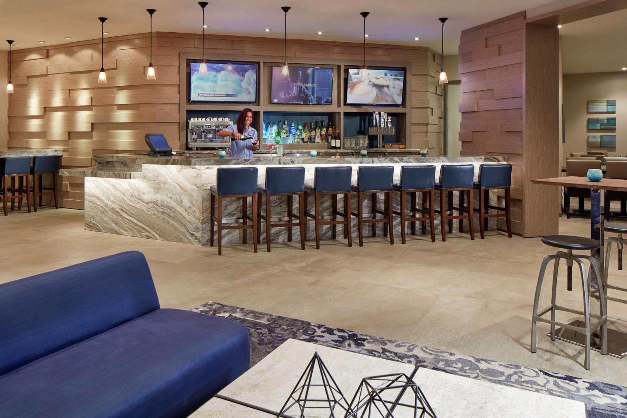 Hilton Garden Inn San Diego Mission Valley/Stadium Экстерьер фото