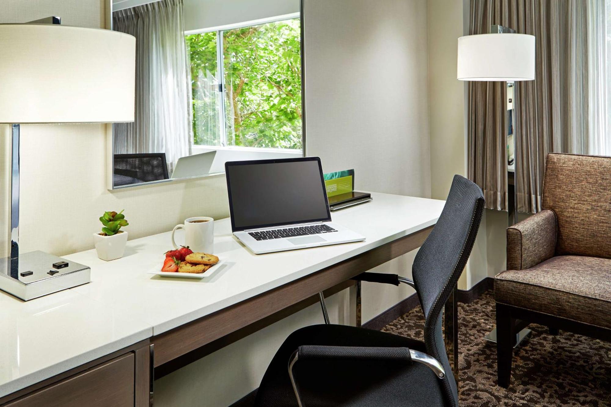 Hilton Garden Inn San Diego Mission Valley/Stadium Экстерьер фото