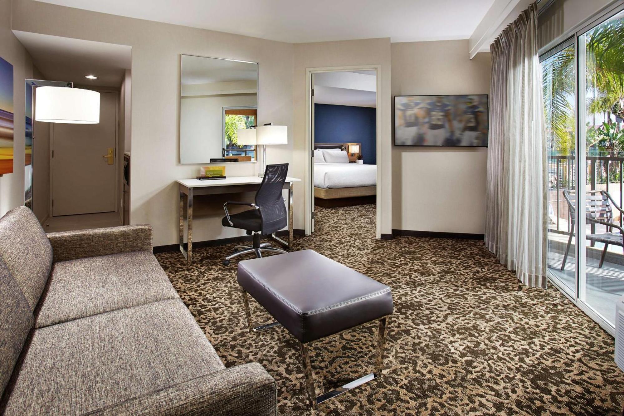 Hilton Garden Inn San Diego Mission Valley/Stadium Экстерьер фото