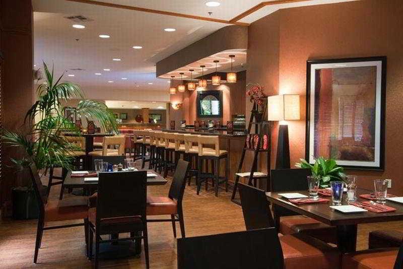 Hilton Garden Inn San Diego Mission Valley/Stadium Экстерьер фото